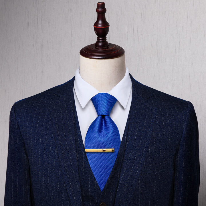 Dark blue windsor knot tie withTie accessories